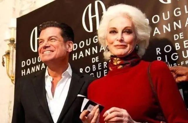 超模女王卡门：三次婚姻不幸，83岁有小鲜肉男友，89岁还上台走秀