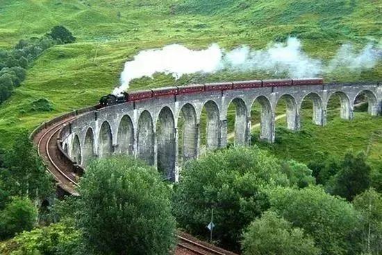 女面试官只字加一笔,女性面试官加一笔是什么字