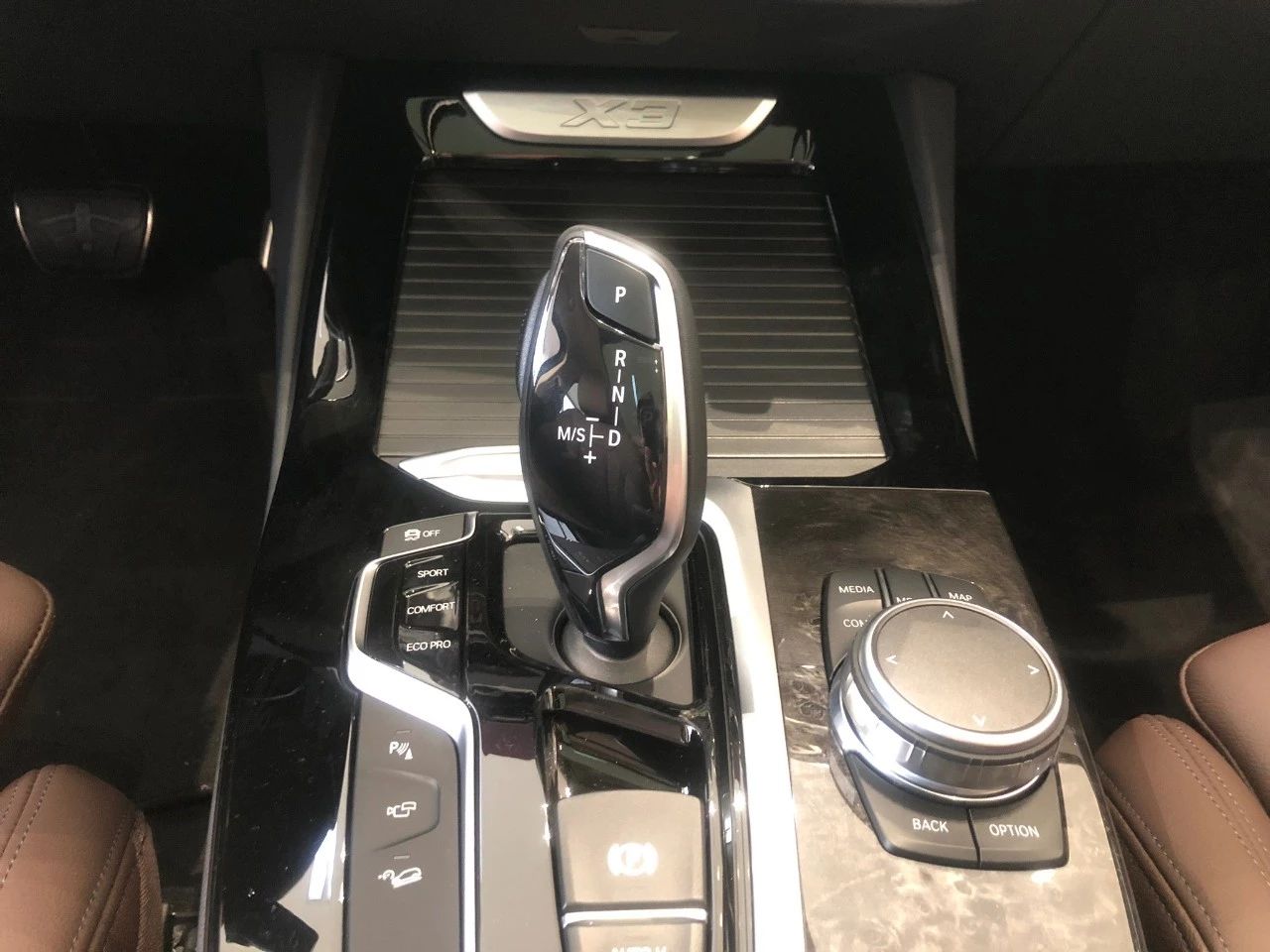 国产宝马x3落地多少钱,国产宝马x3现在值得购买吗