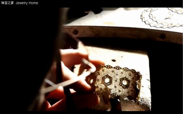 镂空黄金什么工艺,现在的黄金工艺越来越美了