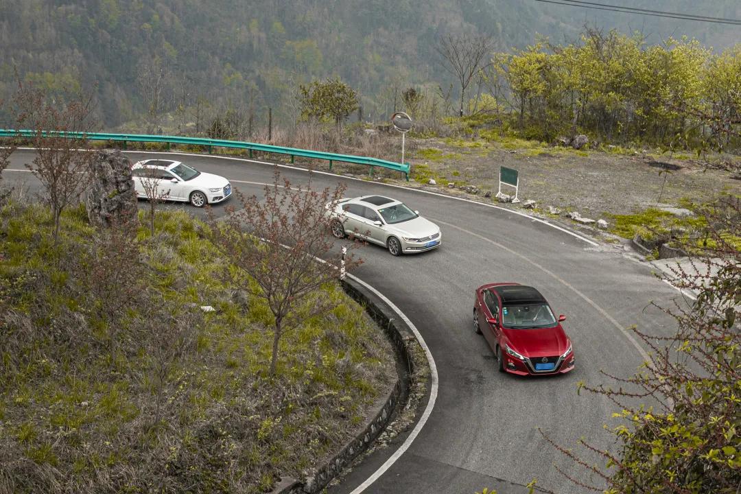 天籁2.0发动机和凯美瑞2.0哪个好,德系2.0T发动机