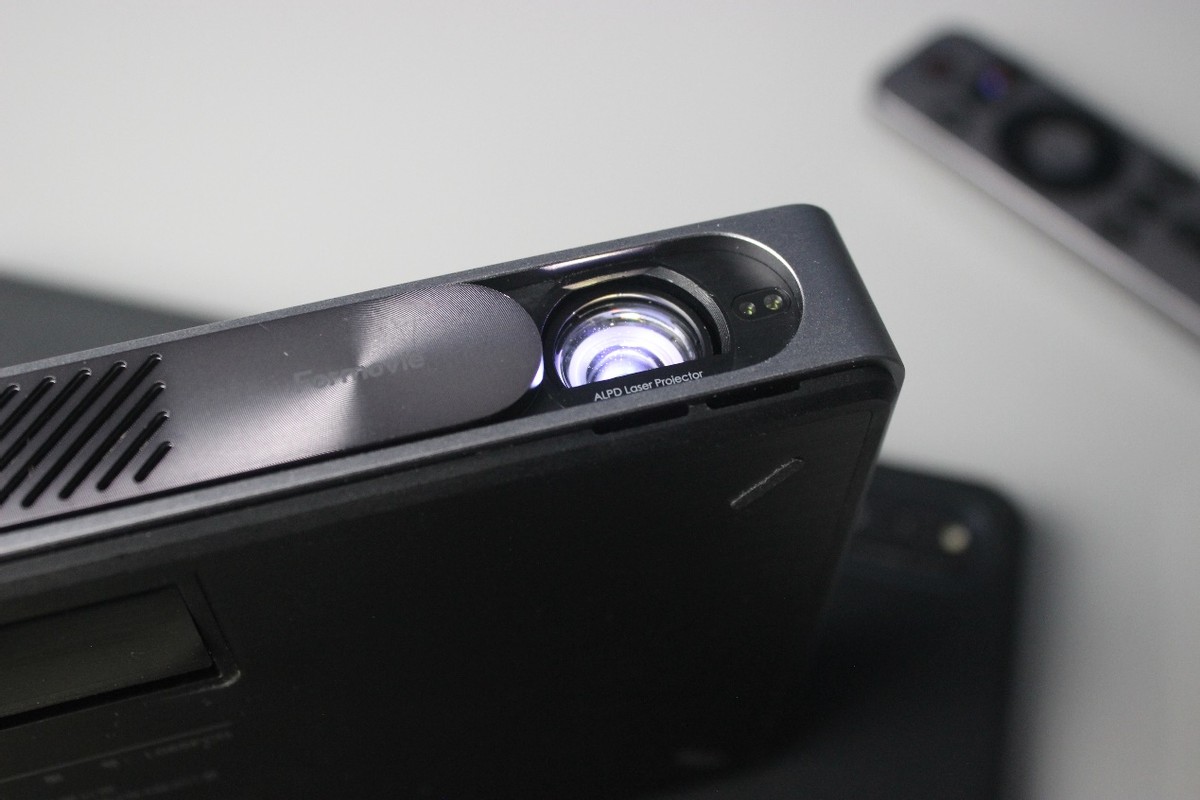 峰米科技发布三款家用激光投影,峰米x1投影机