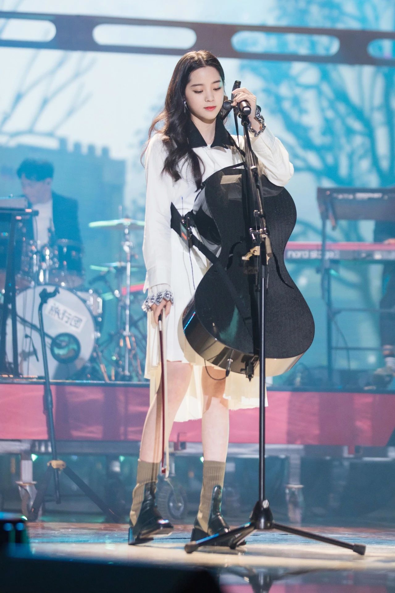 和明星欧阳娜娜学穿搭，教你100元也能穿出高级感