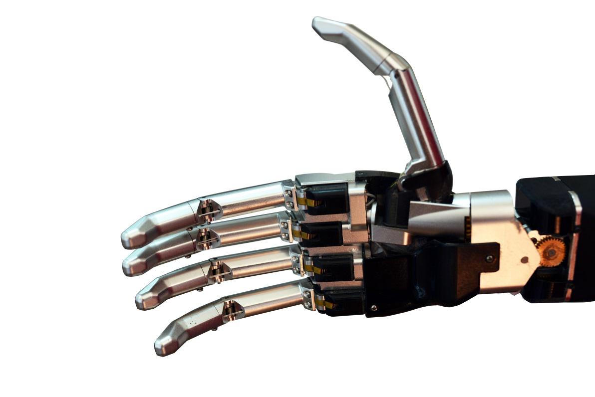 五级工伤公司能赔偿多少钱,工伤职工需要安装假肢由谁申请