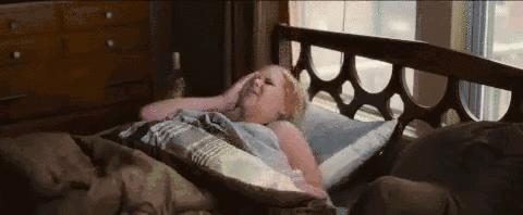 女生洗完头不吹干会怎么样,女生洗完头不吹干好吗