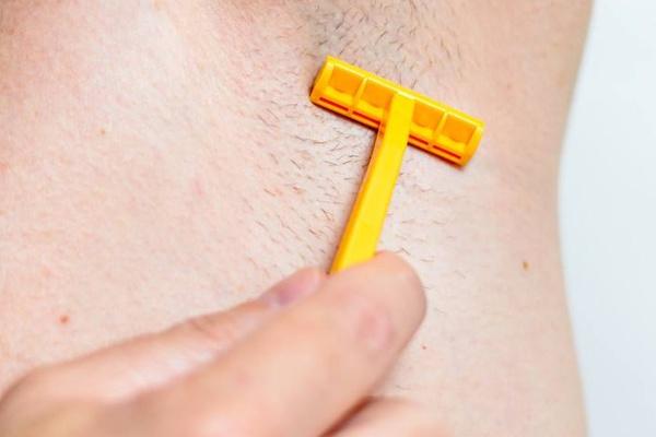 为什么有的女人有腋毛,女人有腋毛好还是没有腋毛好