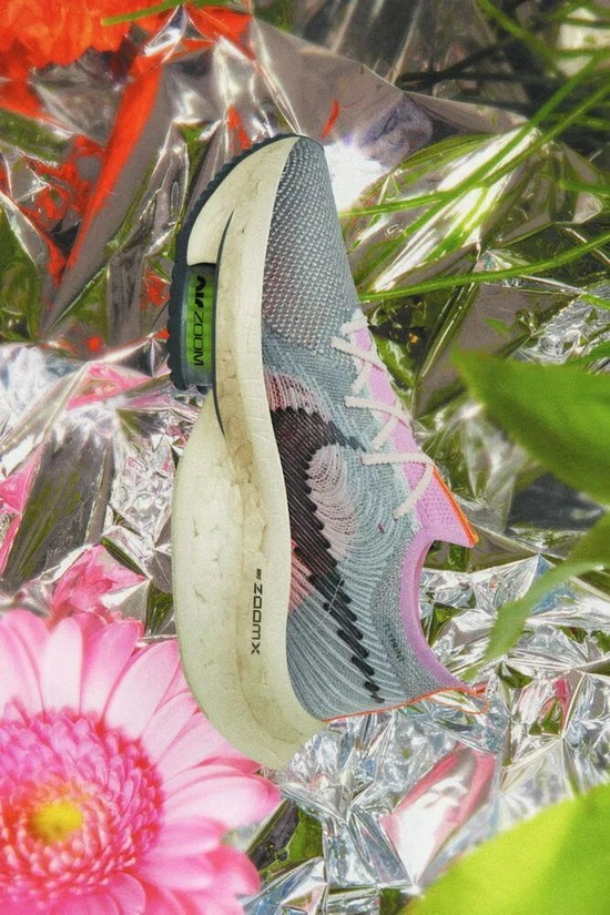 nikealphaflynext3中底科技,nikealphaflynextnature