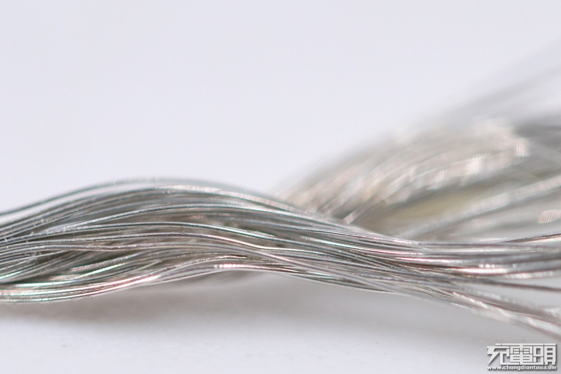 华为usb充电线拆解,华为1.8米充电线拆解