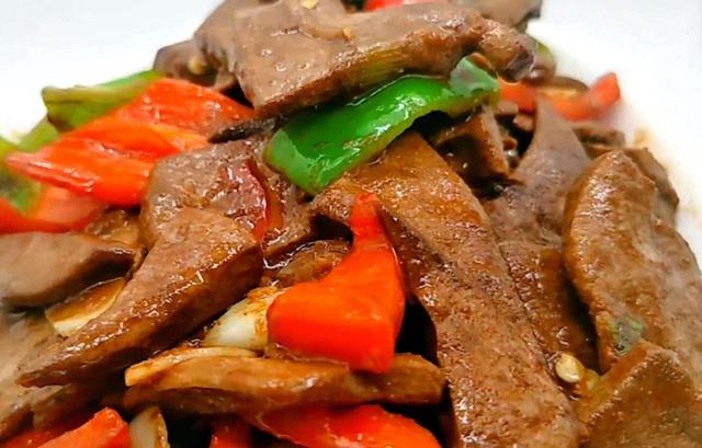 猪肝煮老了怎么能变嫩一点,猪肝怎么焯水又嫩又好