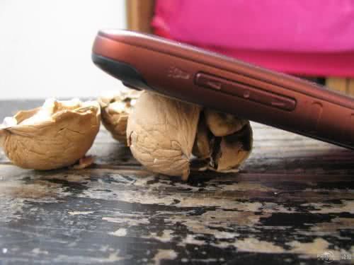 手机镀膜和贴膜有什么区别,手机纳米镀膜真的能保护手机吗