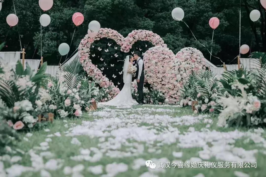 郭碧婷向佐办婚礼了吗,郭碧婷和向佐举行婚礼了吗