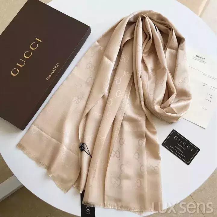 gucci一万块钱能买什么,1万的gucci衣服