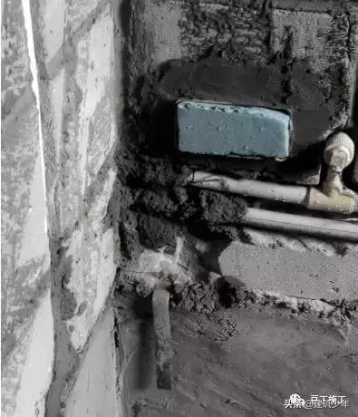 水电预埋施工的详细步骤,工地水电前期预埋和后期施工