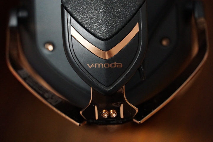 美国头戴式蓝牙耳机,可戴头盔的头戴式蓝牙耳机