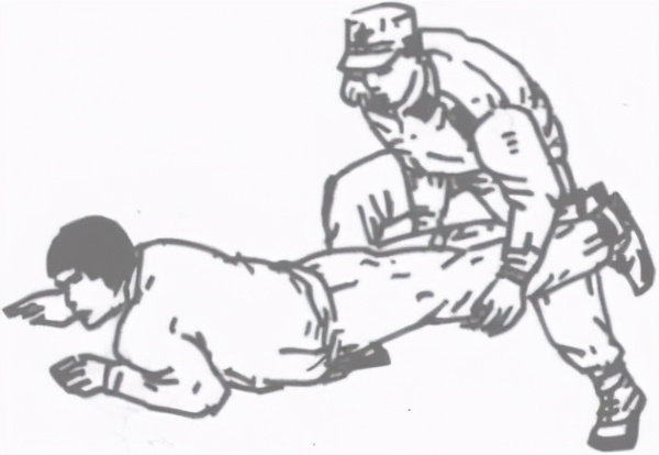 擒敌术体能训练,擒拿防身技击术