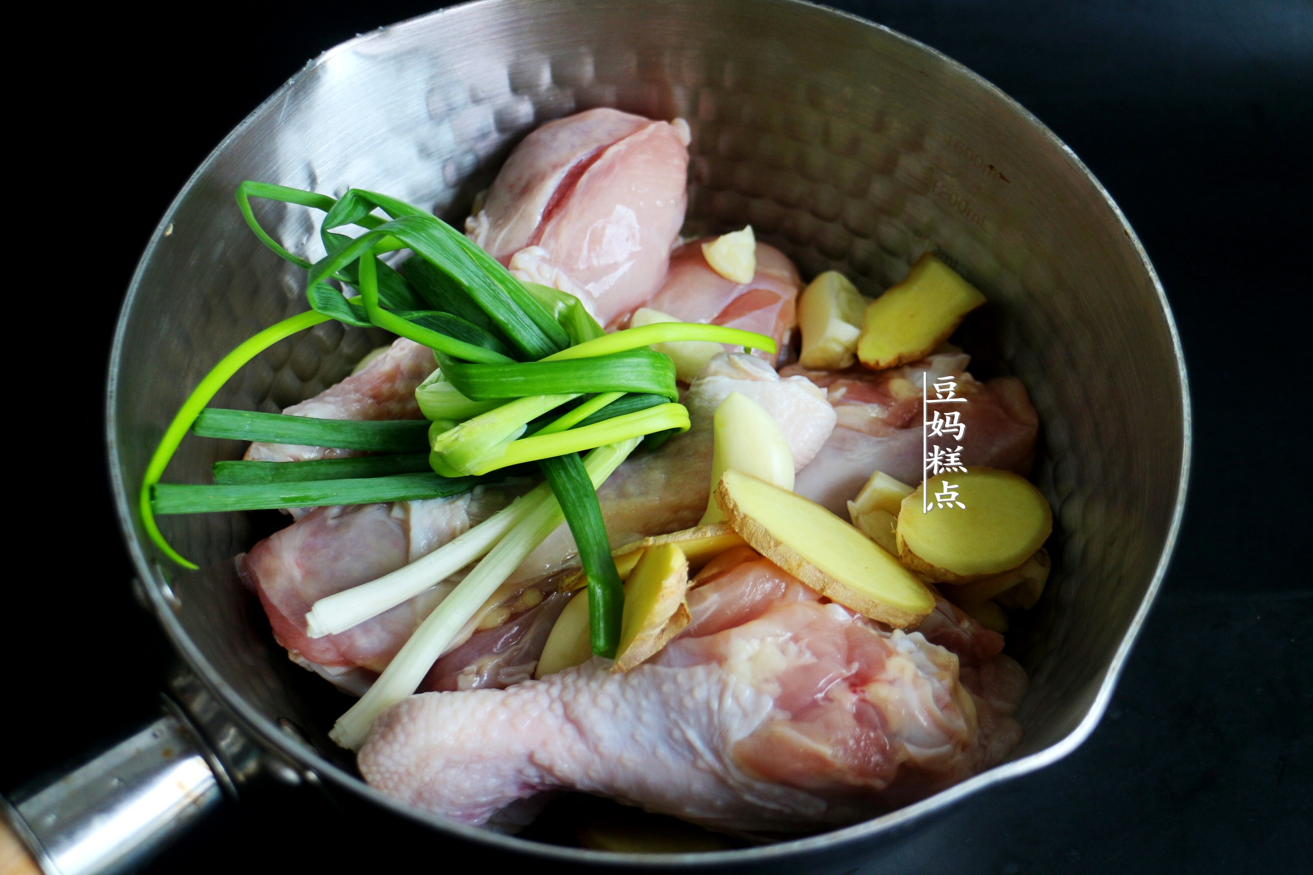 大量鸡腿怎么焖好吃又软烂,一个鸡腿怎么做好吃又简单小朋友