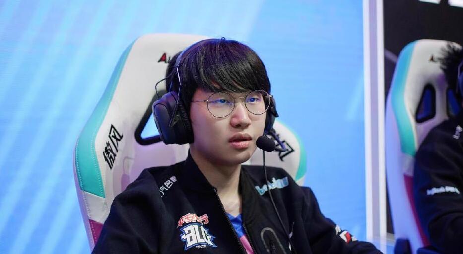 shy哥当初为什么选择ig,shy哥打ig新上单