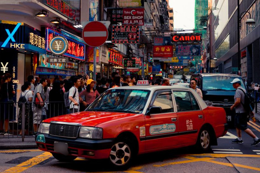 黄家驹因他写歌，任达华借他事件拍戏，“雨夜屠夫”究竟是何人？