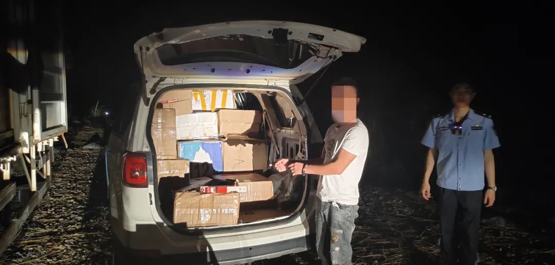 南宁警方近期抓获17人诈骗团伙,广西南宁最近抓的诈骗案