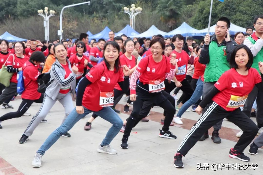 校园看跑步比赛,校园马拉松比赛