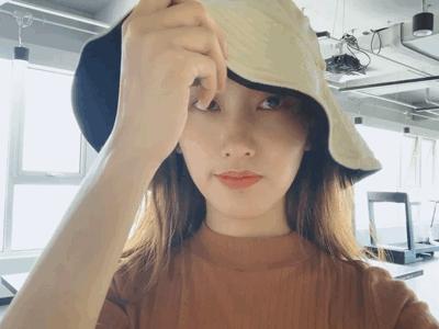 女人过了45岁适合什么发型,女人过40建议打扮精致