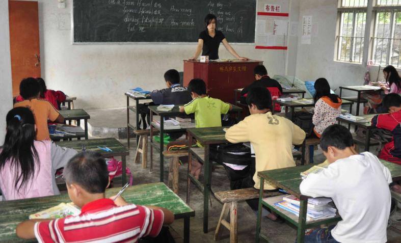 六年级数学圆形周长和高的习题,6年级上册数学圆环的面积难点题