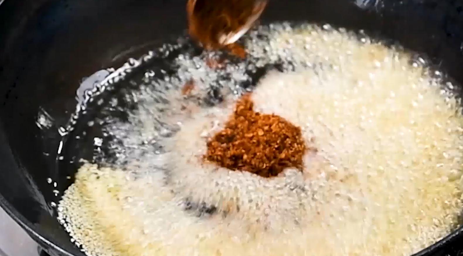 正宗酸辣粉技术配方视频,酸辣粉家常做法视频