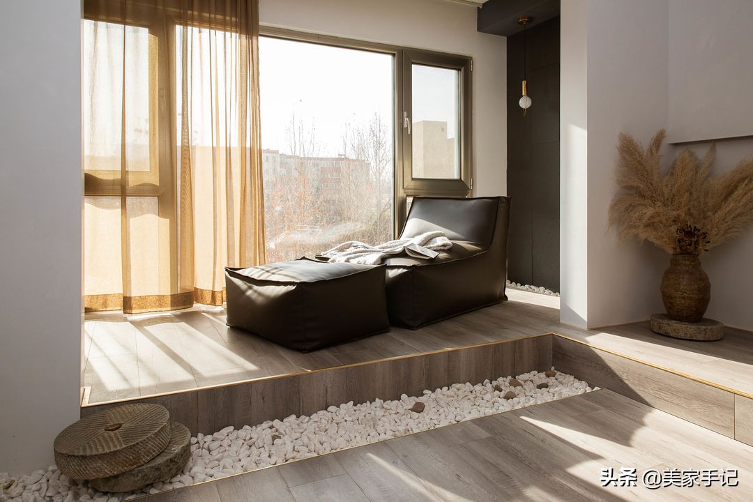 北京一对夫妻花2年装修20万,一对北京夫妻12年极简生活