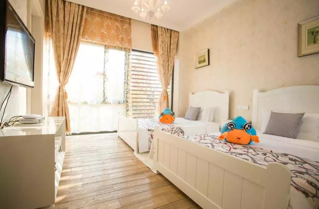 泰州溱湖来自1800米湿地深处云海温泉人文湖景别墅，独享惬意时光