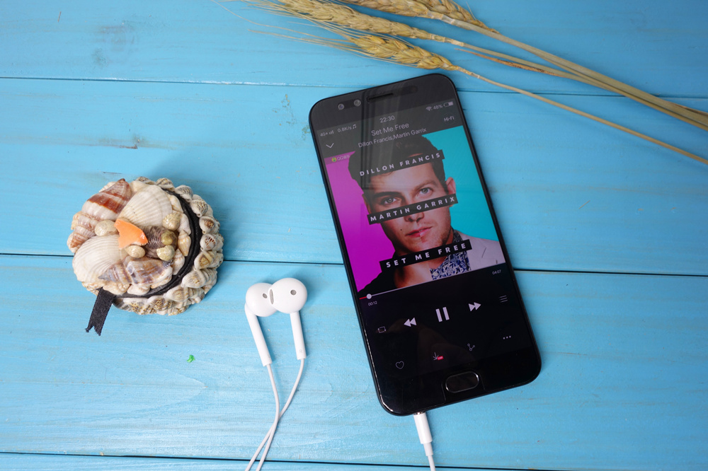 vivo2000左右性价比高的手机5g,vivo小米oppo哪款手机性价比最高