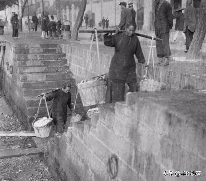 「说谍」广州沦陷后，*共中**情报组织在日寇机构眼皮子下建立交通站