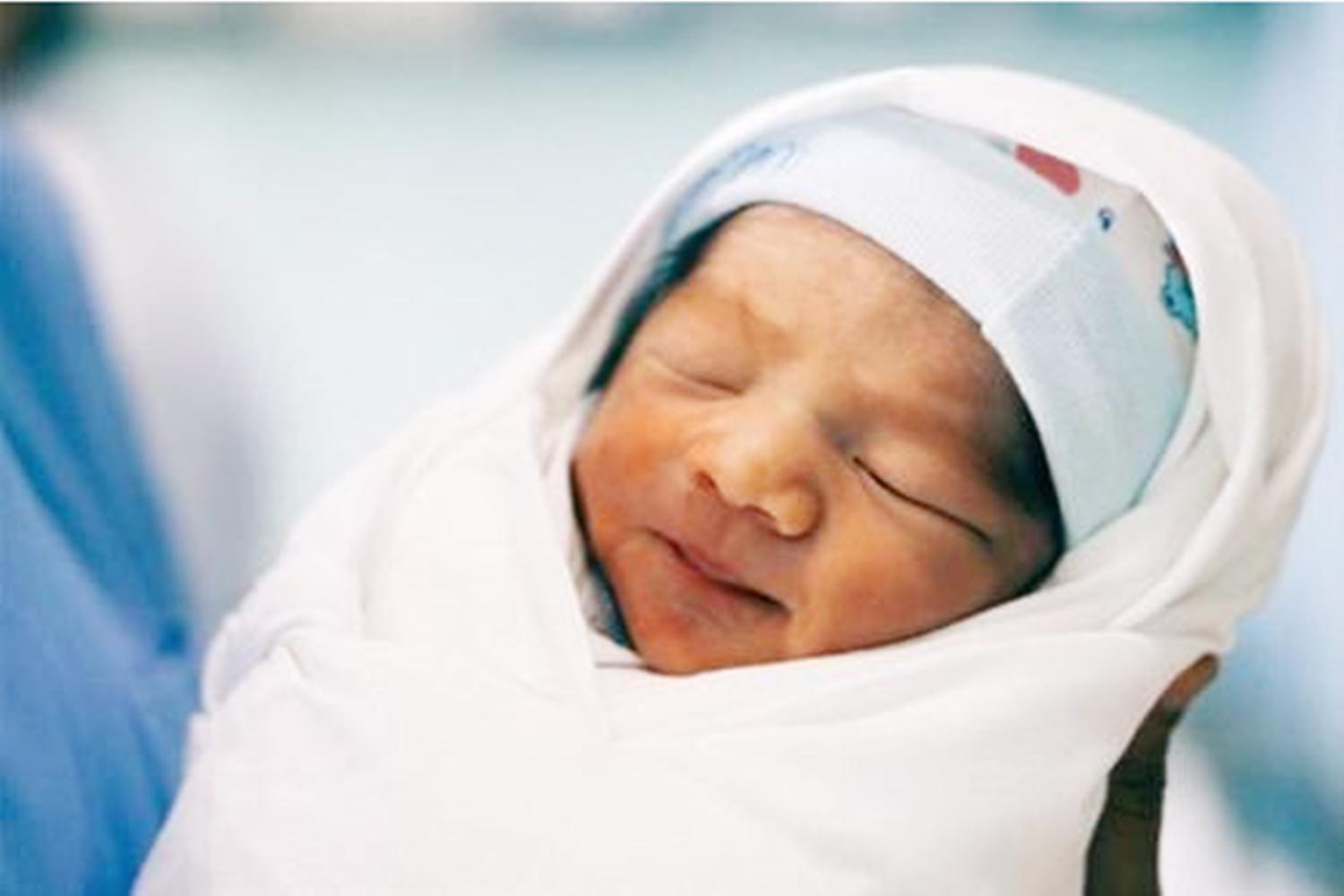 爸爸a型血妈妈b型血孩子o型血,妈妈a型血爸爸b型血孩子会o型血吗