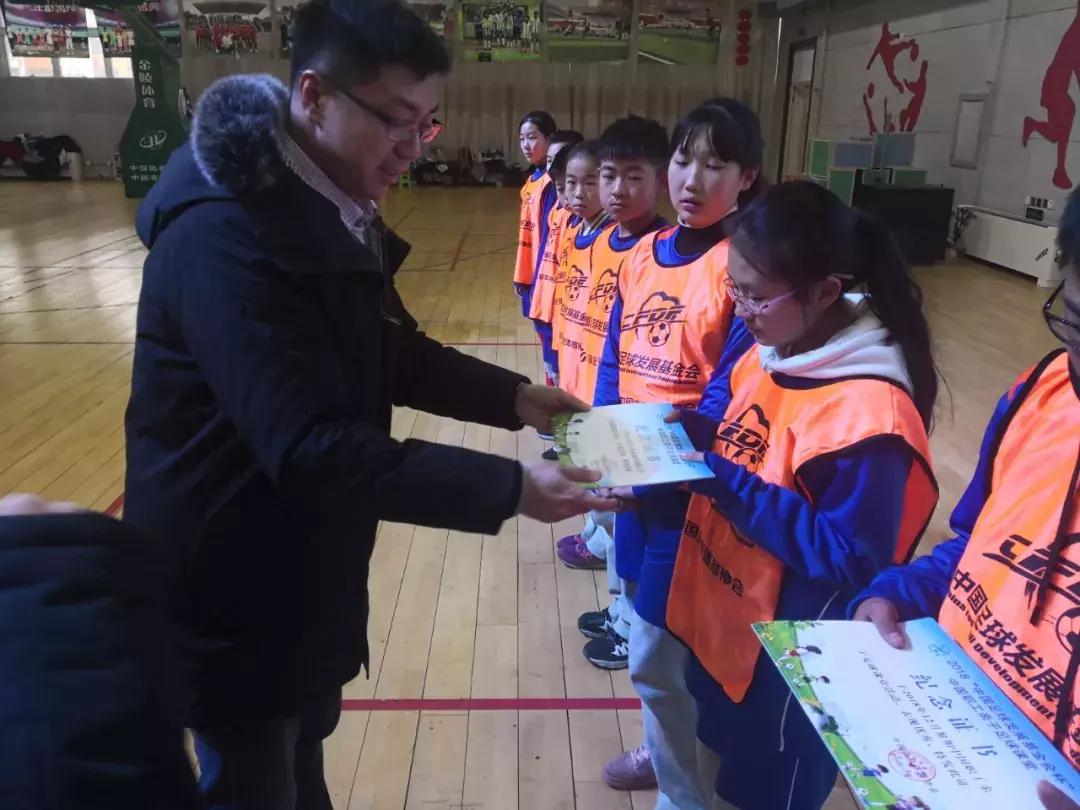 走进足球传统校！2018中国职工亲子足球课堂（北京站）顺利闭幕！