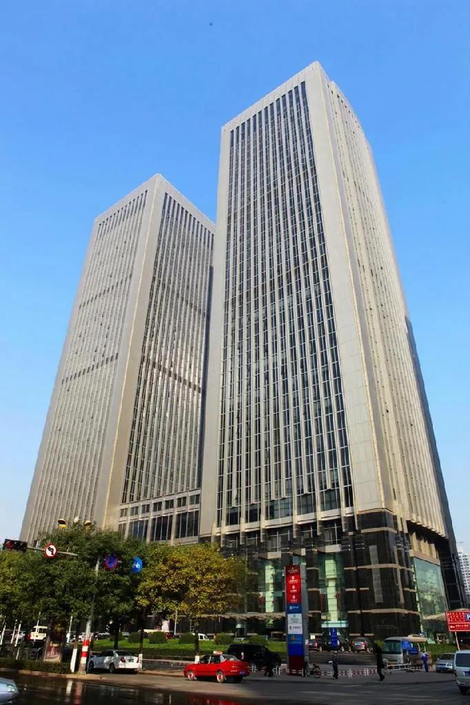 山西省世贸中心,世贸中心和国贸中心