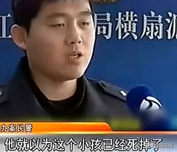 男子和情人育有一女,嫌弃自己女儿哭闹,将其捂在被中半个多小时