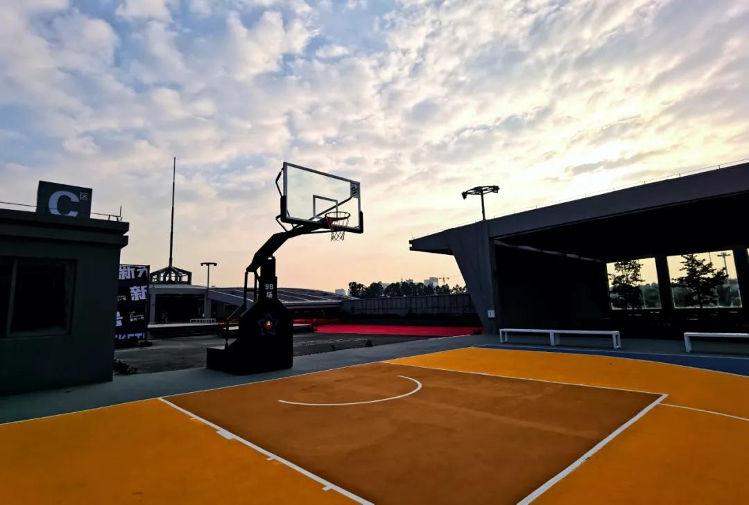 万博打卡地视频,万博广场必打卡的地方