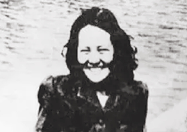 傅作义的女儿，曾为和平解放北平立下了大功，建国后结局怎样