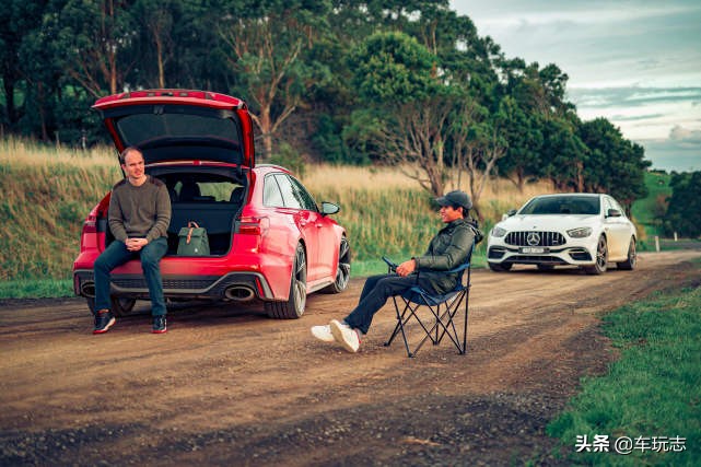 奥迪瓦罐旅行车rs6比赛,奥迪rs6对比amg