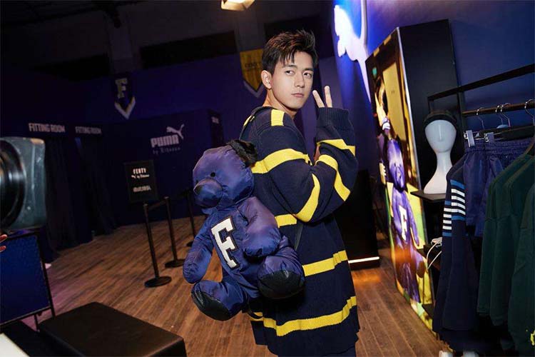 李现最新puma,puma李现绿色夹克