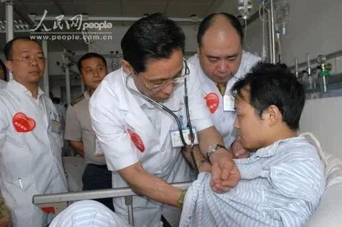 回顾2008四川汶川,08年汶川地震武汉医院