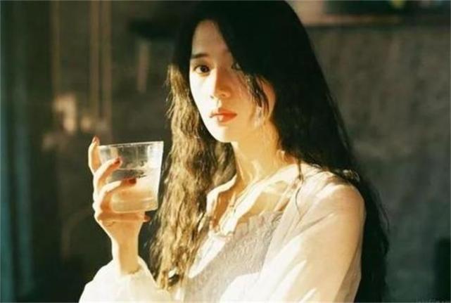 相亲女生忽冷忽热怎么解决,相亲女对我忽冷忽热怎么解决