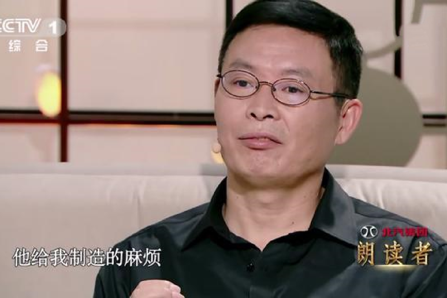 他关上房门,一关就是三年,拒绝与我沟通:青春期孩子就像一头虎