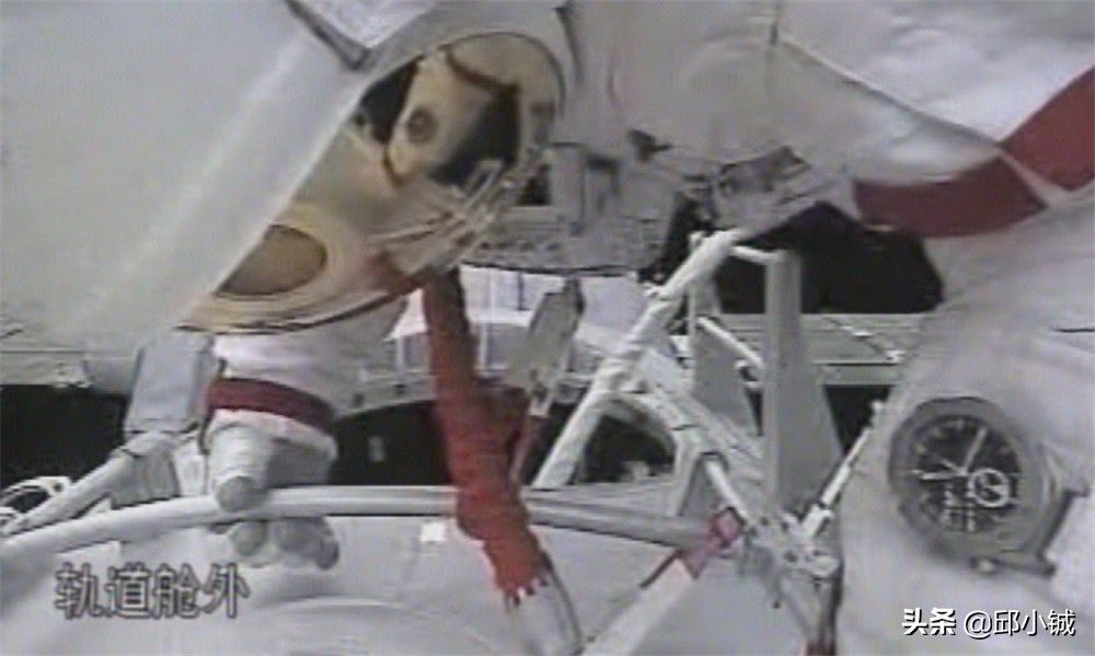 欧米茄和飞亚达手表哪个好,飞亚达对比欧米茄