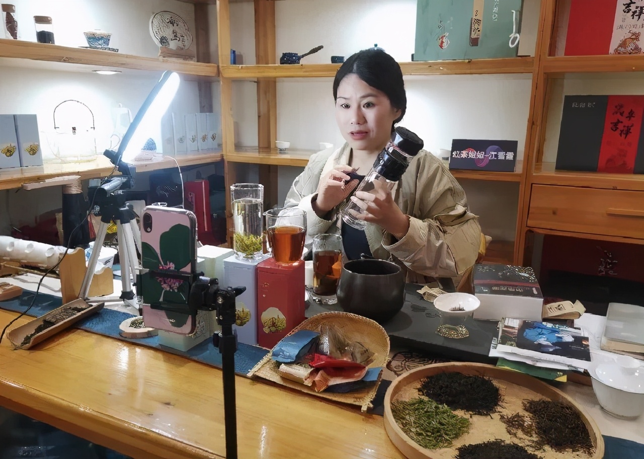 第三届中国茶旅大会圆满落幕，五峰县茶产业的“破圈”之路