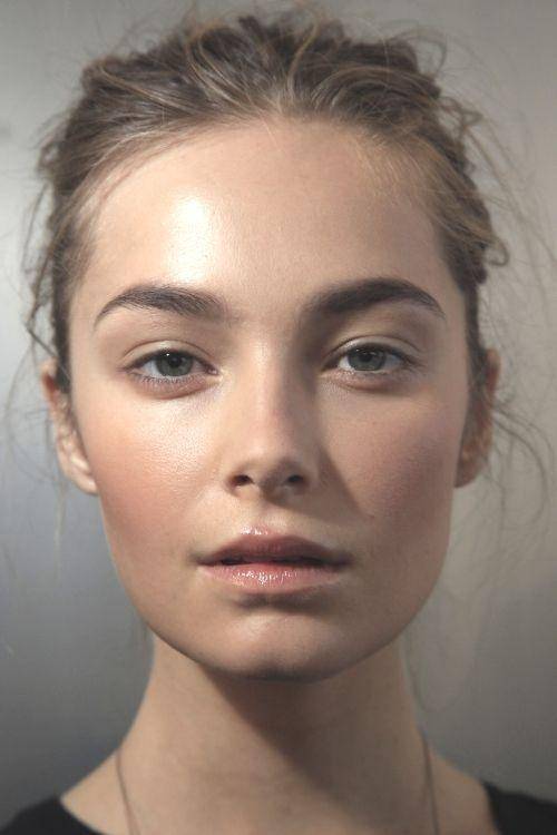 干燥肌肤该如何正确的补水保湿,修护干燥敏感肌肤的产品