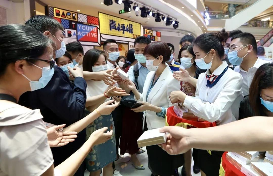 龙华区主播直播间,龙华区领导直播间