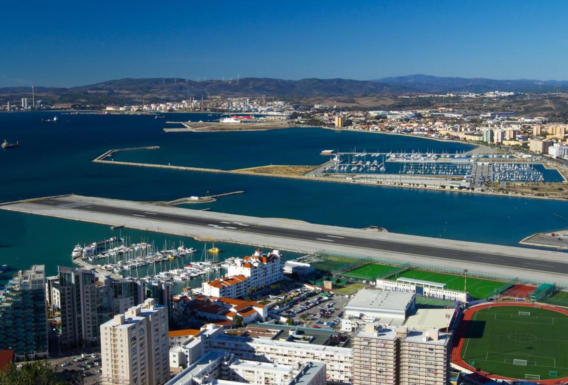 英国和西班牙争了300年的直布罗陀,西班牙为什么不收回直布罗陀海峡