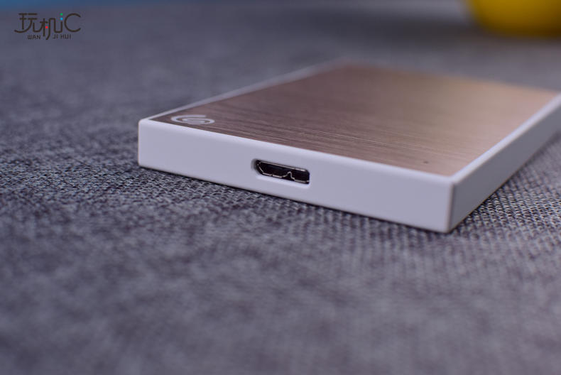 快的移动硬盘,希捷硬盘铭系列与睿品哪个好