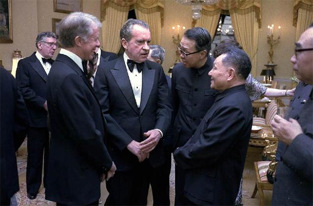 1979年*小平邓**访美的旋风九日，卡特：和他谈判是一种乐趣