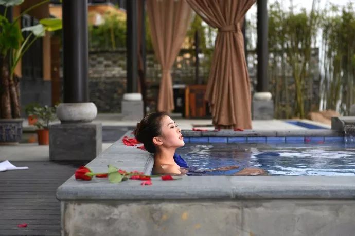 武汉温泉推荐冬季室外,冬天武汉泡温泉